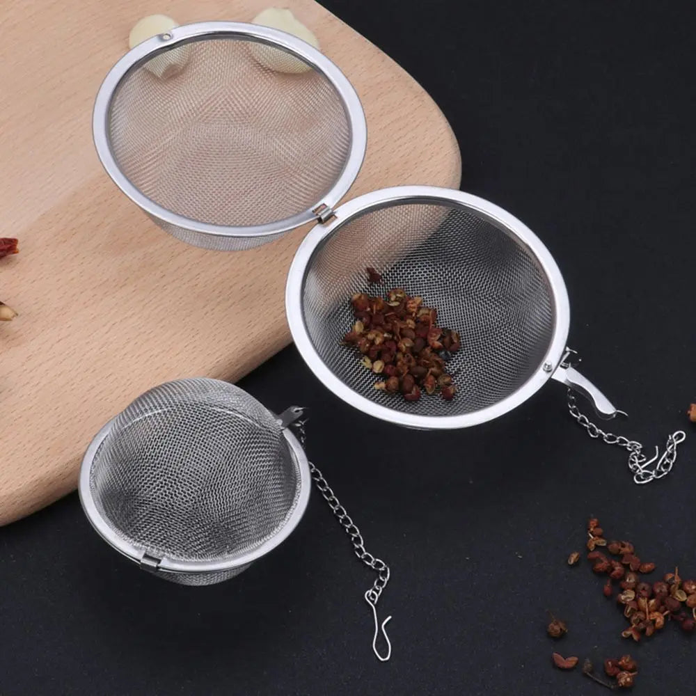 Stainless Steel Cooking Spices Infuser Fine Mesh Loose Tea Herbal Strainer Filter with Extended Chain Kitchen Seasoning Balls